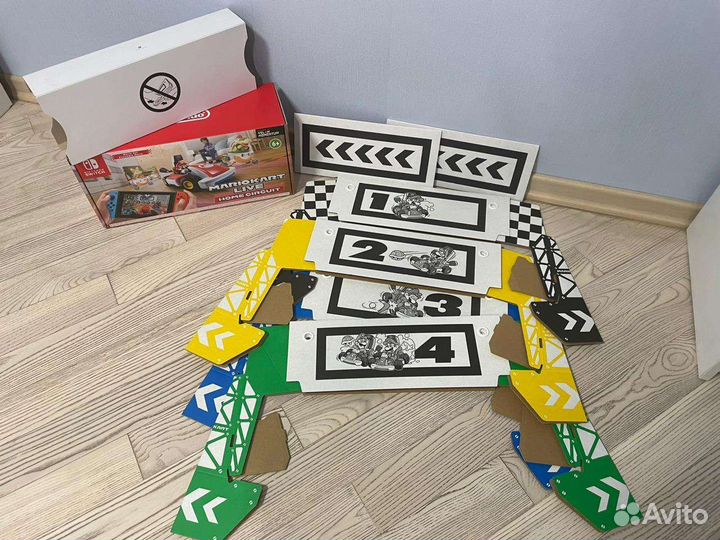 Игровая приставка Nintendo Switch edition Mario