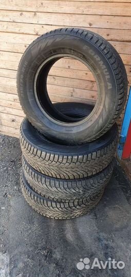 Pirelli Formula Ice 215/70 R16 100T