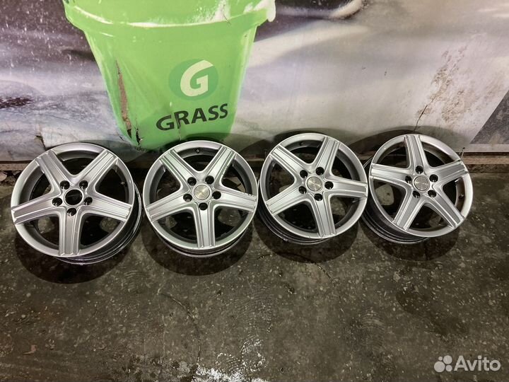 Литые диски R15