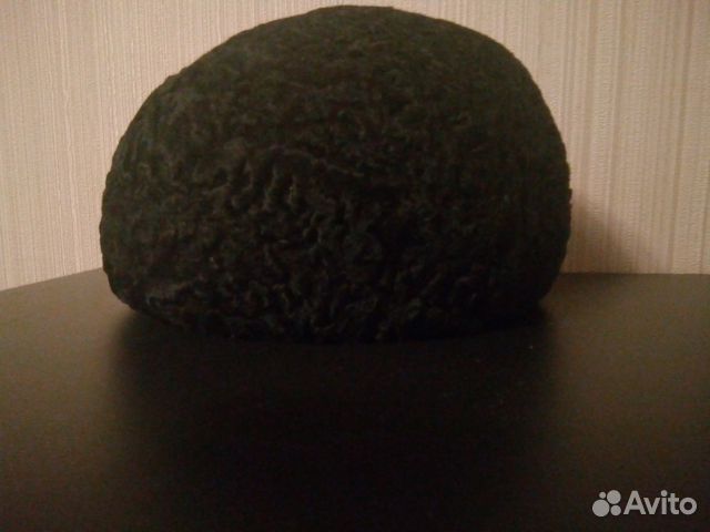 Шапка женская каракулевая