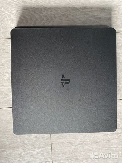 PS 4 Slim с играми