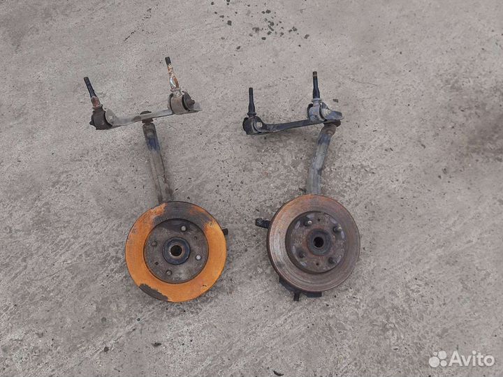 Ступица поворотный кулак передний Hyundai Sonata 4