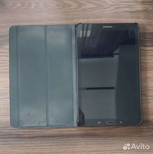 Планшет Samsung galaxy Tab E