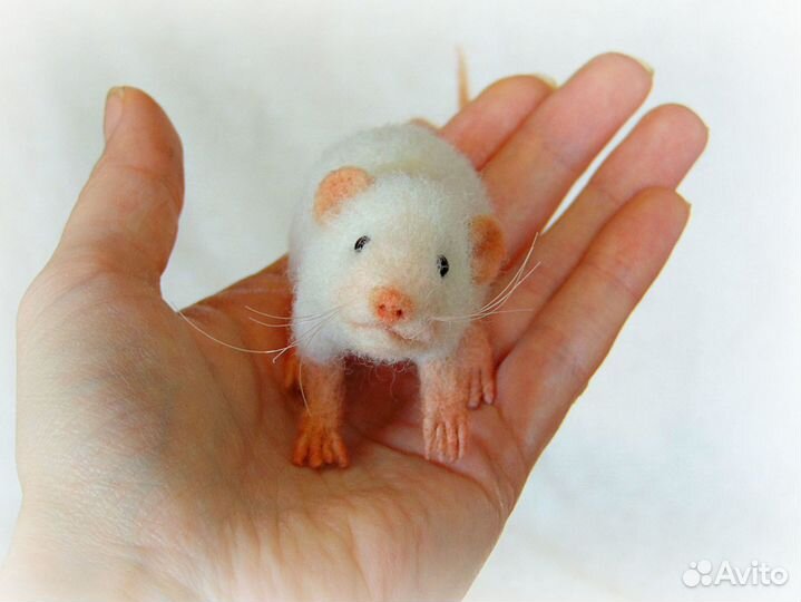 Реалистичная белая мышь (на заказ)