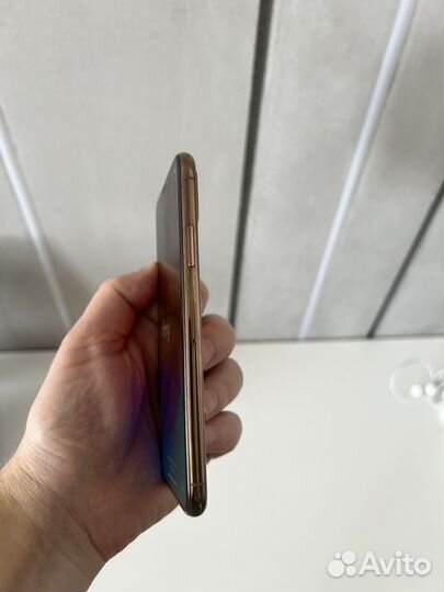 iPhone Xs, 256 ГБ