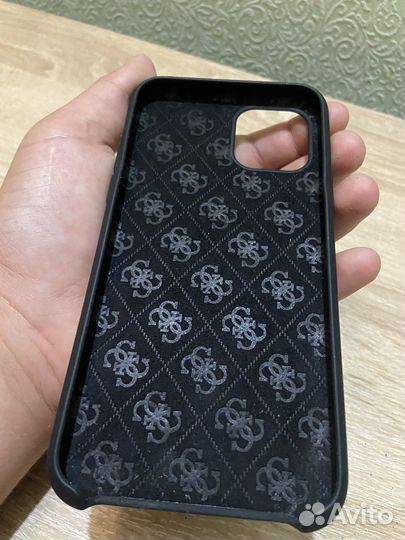 Чехол на iPhone 11 pro guess оригинал