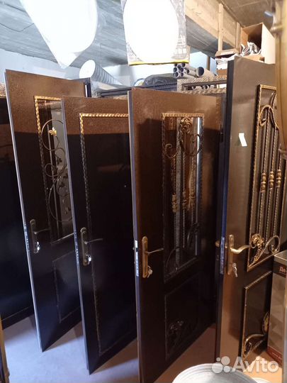 Продам двери