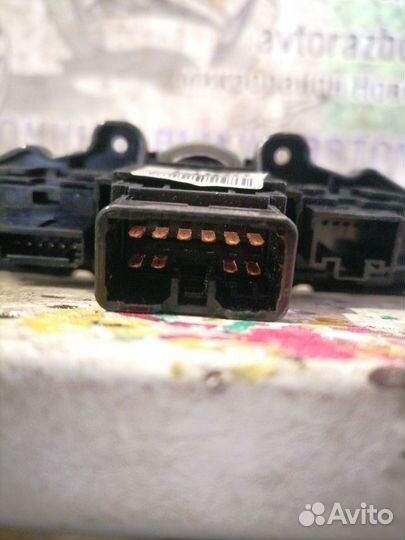 Кнопка аварийной сигнализации Hyundai Solaris