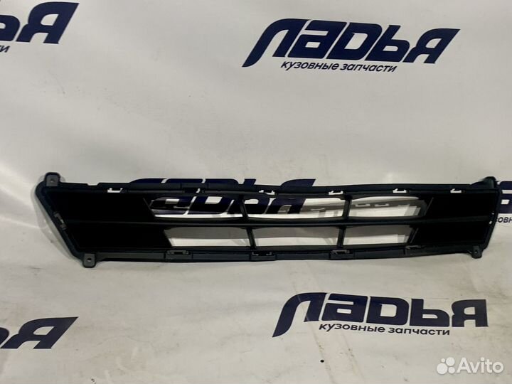 Решетка бампера Hyundai Solaris(14) нижняя