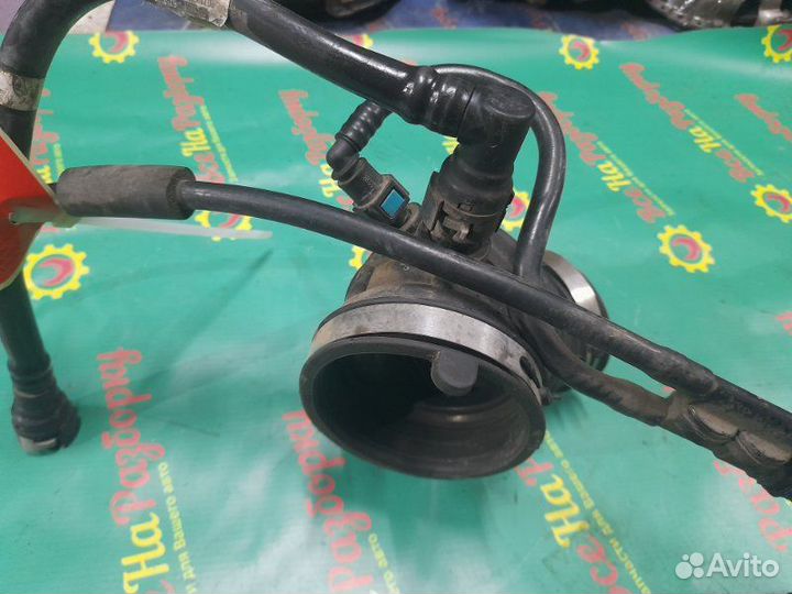 Патрубок воздушного фильтра Ford Focus 3