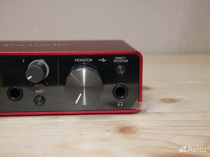 Focusrite Scarlett Solo 3rd Gen Звуковая Карта
