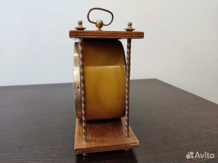 Механические настольные часы весна СССР