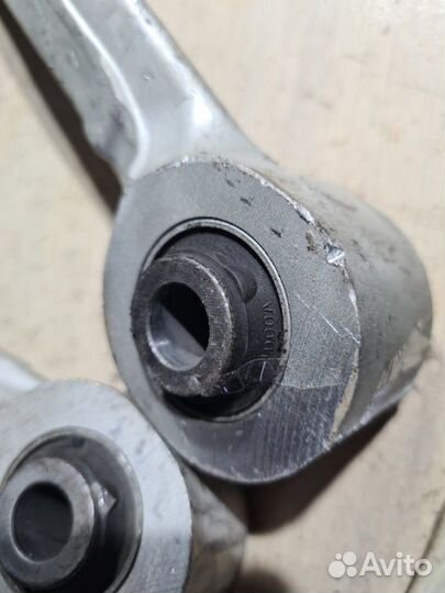 Рычаг поперечный Nissan X-Trail T31