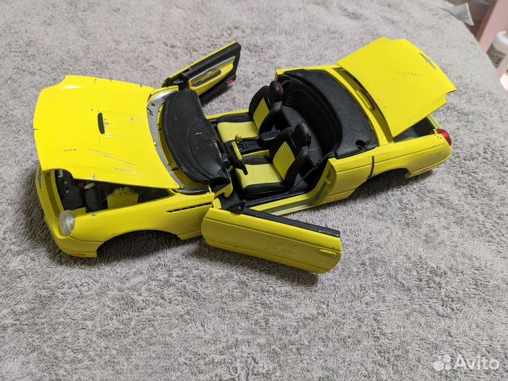 Модель автомобиля ford thunderbird 1 18