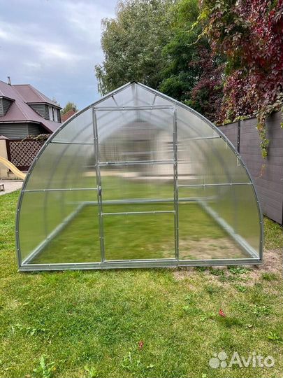 Теплица капелька