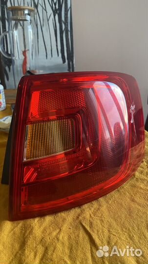 Задняя фара правая Volkswagen jetta 6