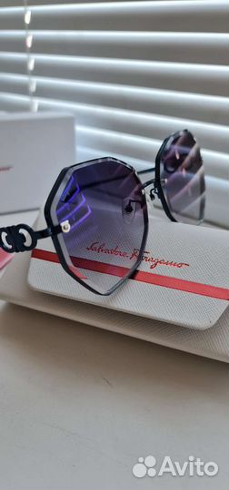 Salvatore Ferragamo Солнцезащитные очки