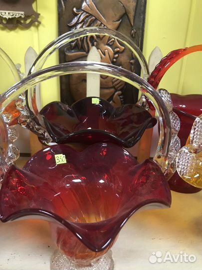 Ваза корзинка цветное стекло