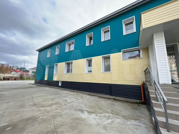 Комната 15 м² в > 9-к., 1/2 эт.