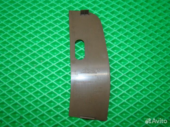 Накладка передней правой ручки iran khodro samand