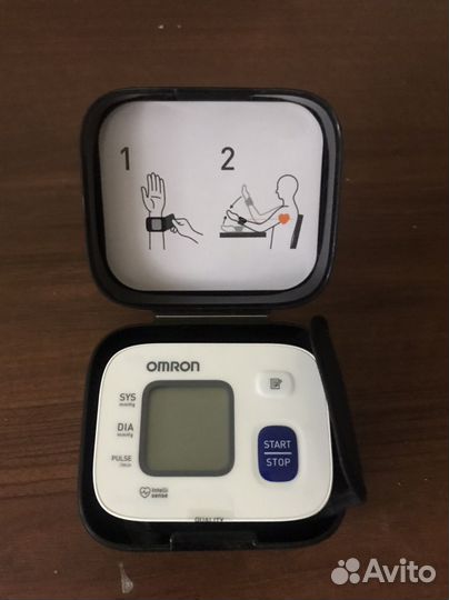 Тонометр на запястье omron