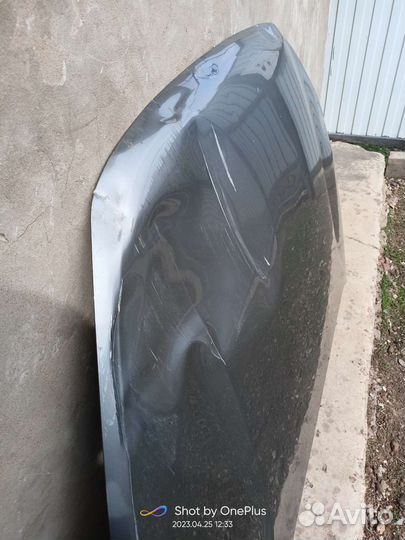 Капот на LADA vesta