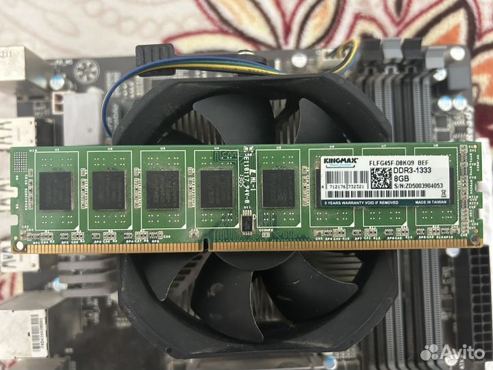 Материнская плата с процессором