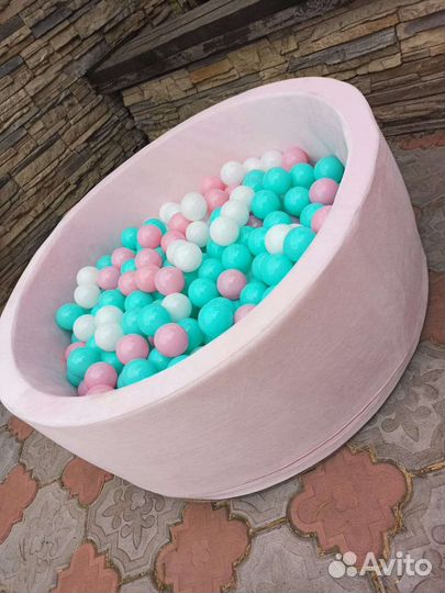 Бассейн сухой с шариками