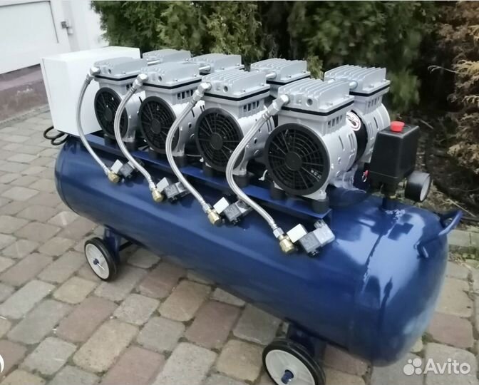 Компрессор 1100 литров безмасляный ресивер 150 лит