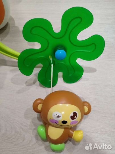 Музыкальный мобиль в кроватку