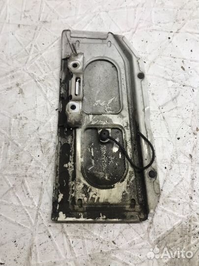 Лючок топливного бака Mercedes Sprinter W906