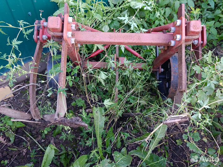 Плуг трёх лименчатый