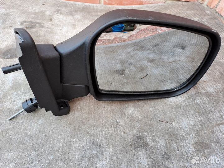 Зеркала нива новые