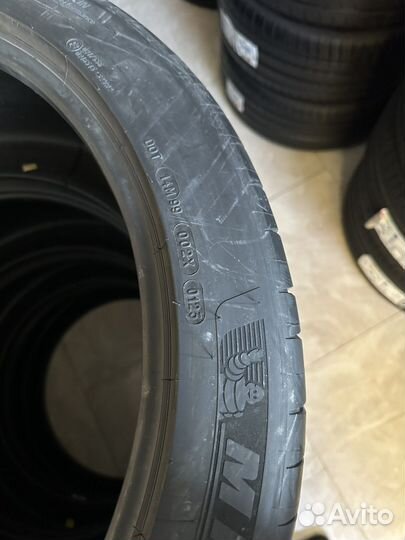 Michelin Pilot Sport 4 S 285/40 R23 и 325/35 R23