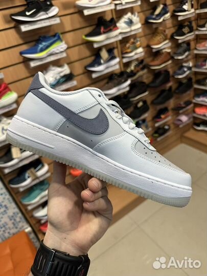 Nike air force 1 07 lv8