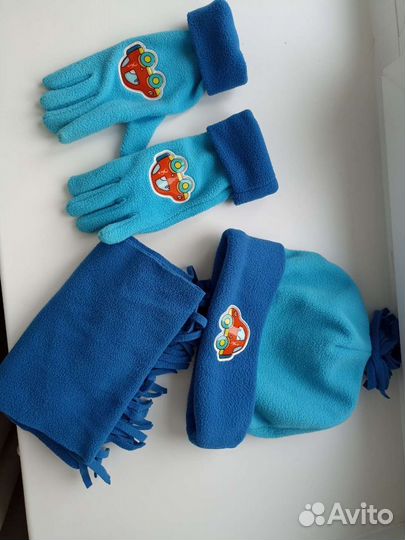 Демисезонные шапки на мальчика 7-10 лет пакетом