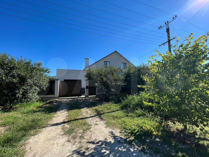 Дом 240 м² на участке 15 сот.