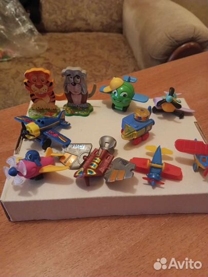 Игрушки от киндера 90-х г