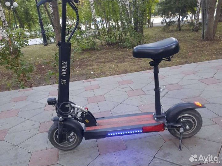 Самокат взрослый электрический бу