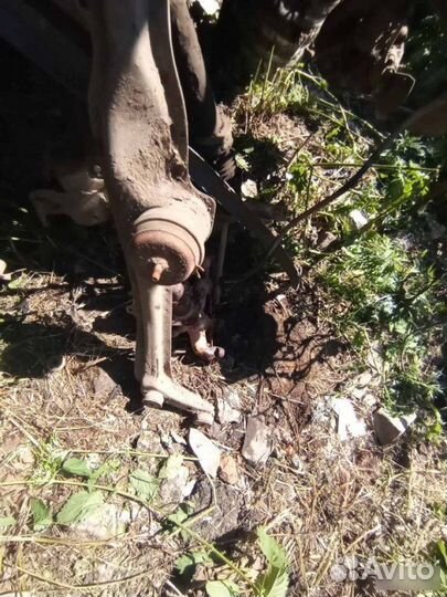 Балка подрадиаторная Volkswagen Vento 1993