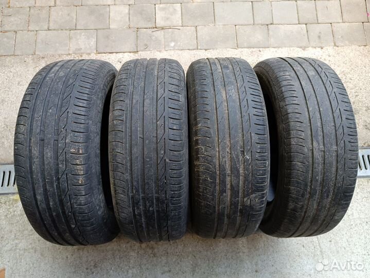 Bridgestone Turanza T001 215/60 R16