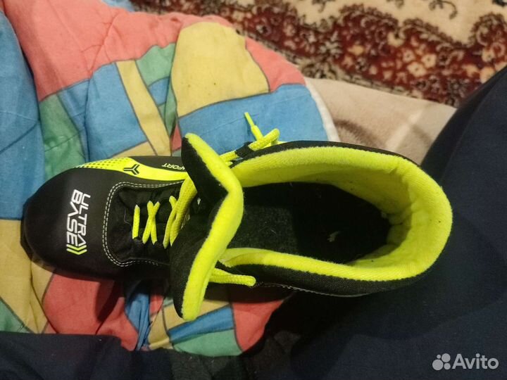 Лыжные ботинки