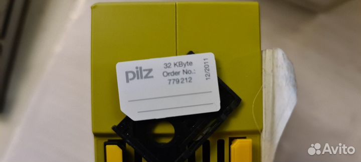 Реле безопастности Контроллеры Pilz