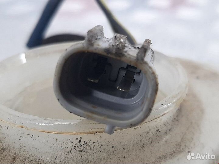 Бачок главного тормозного цилиндра Lexus RX 1999