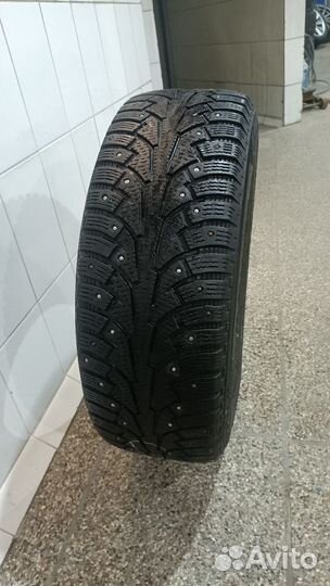 Nokian Tyres Hakkapeliitta SUV 5 235/65 R17