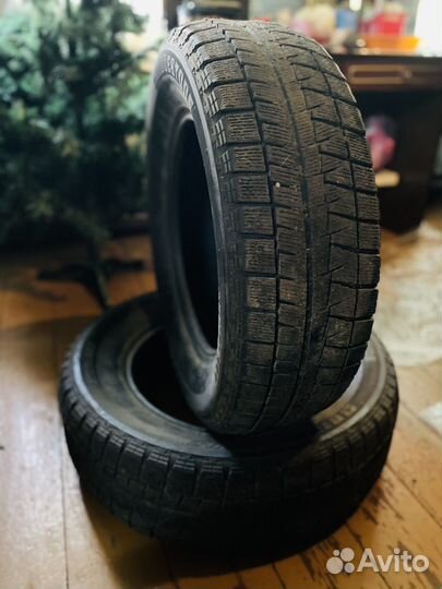 Bridgestone Blizzak Revo GZ 205/65 R15
