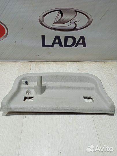 Кронштейн LADA largus ларгус Прав