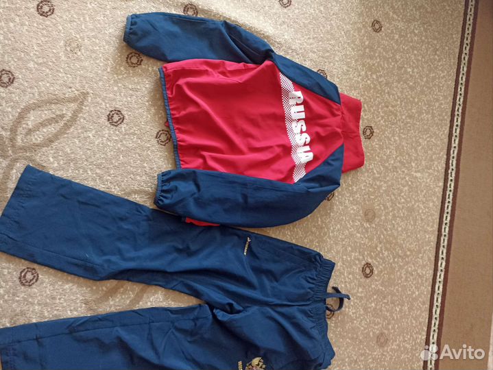 Спортивный костюм