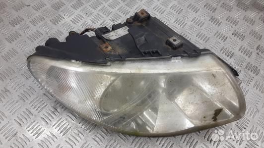 Фара правая chrysler voyager Grand Voyager 4 (93T2