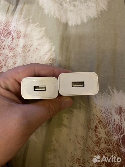 Зарядное устройство Huawei для смартфона